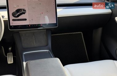 Внедорожник / Кроссовер Tesla Model Y 2022 в Киеве