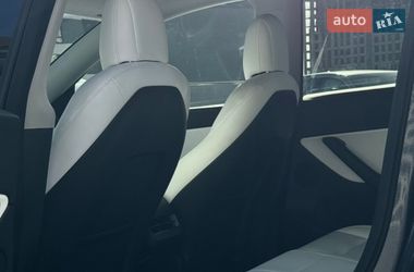 Внедорожник / Кроссовер Tesla Model Y 2022 в Киеве
