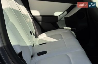 Внедорожник / Кроссовер Tesla Model Y 2022 в Киеве