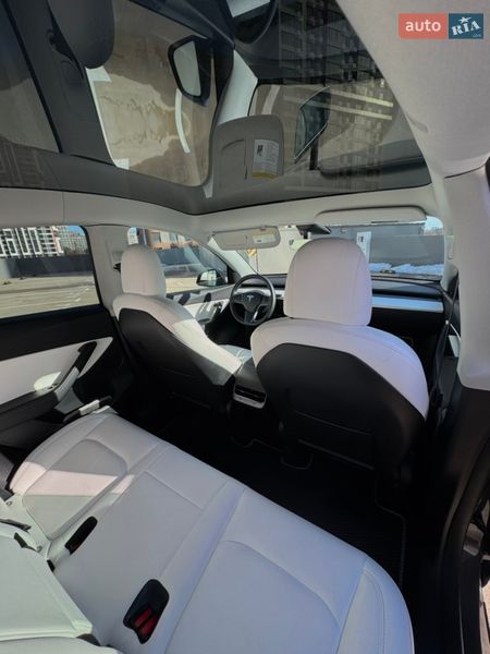 Внедорожник / Кроссовер Tesla Model Y 2022 в Киеве