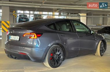 Внедорожник / Кроссовер Tesla Model Y 2022 в Киеве