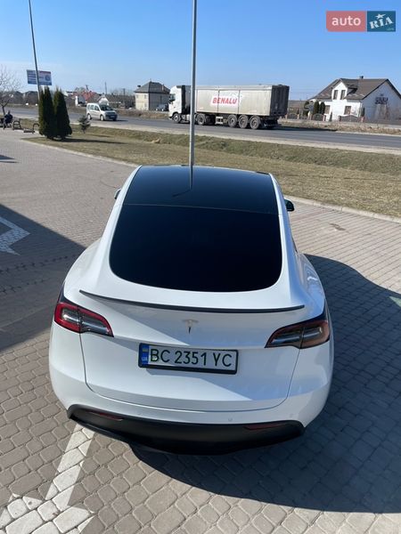Позашляховик / Кросовер Tesla Model Y 2021 в Львові