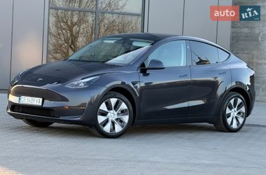 Позашляховик / Кросовер Tesla Model Y 2024 в Чернівцях