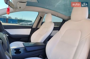 Внедорожник / Кроссовер Tesla Model Y 2021 в Киеве