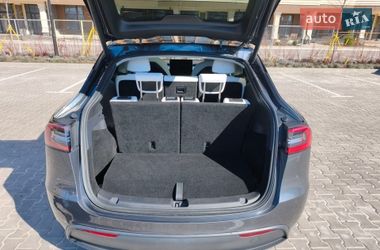 Внедорожник / Кроссовер Tesla Model Y 2021 в Киеве