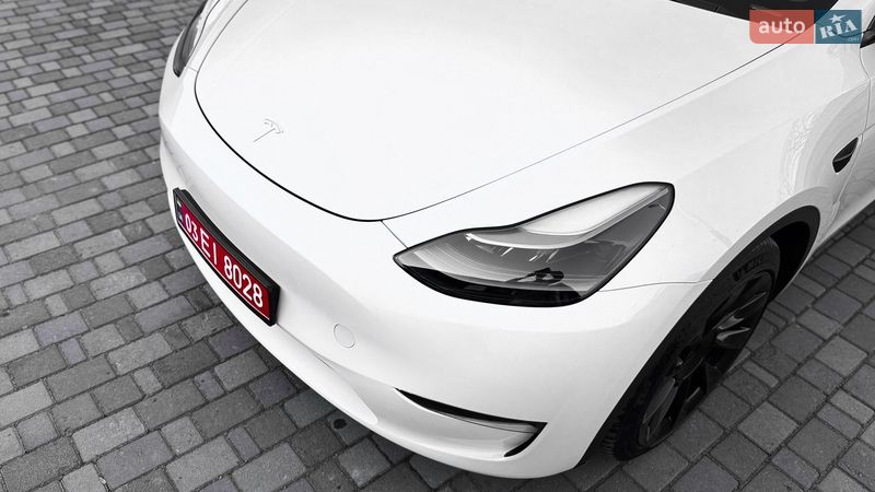 Внедорожник / Кроссовер Tesla Model Y 2023 в Ровно