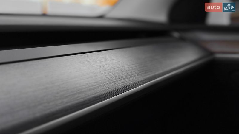 Внедорожник / Кроссовер Tesla Model Y 2023 в Ровно