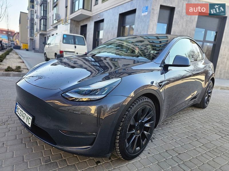 Tesla Model Y 2020
