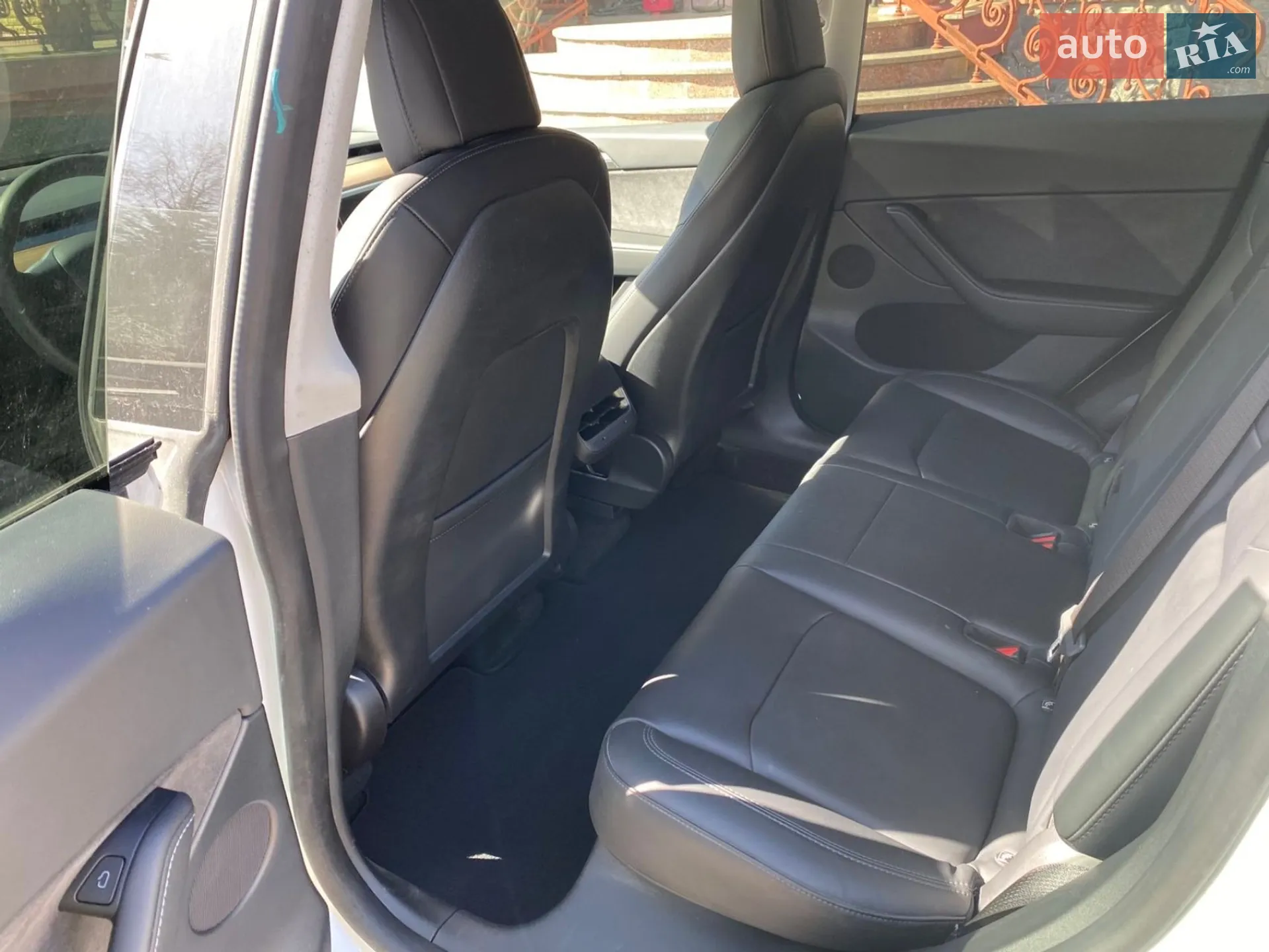 2022 Tesla Model Y - мініатюра 10