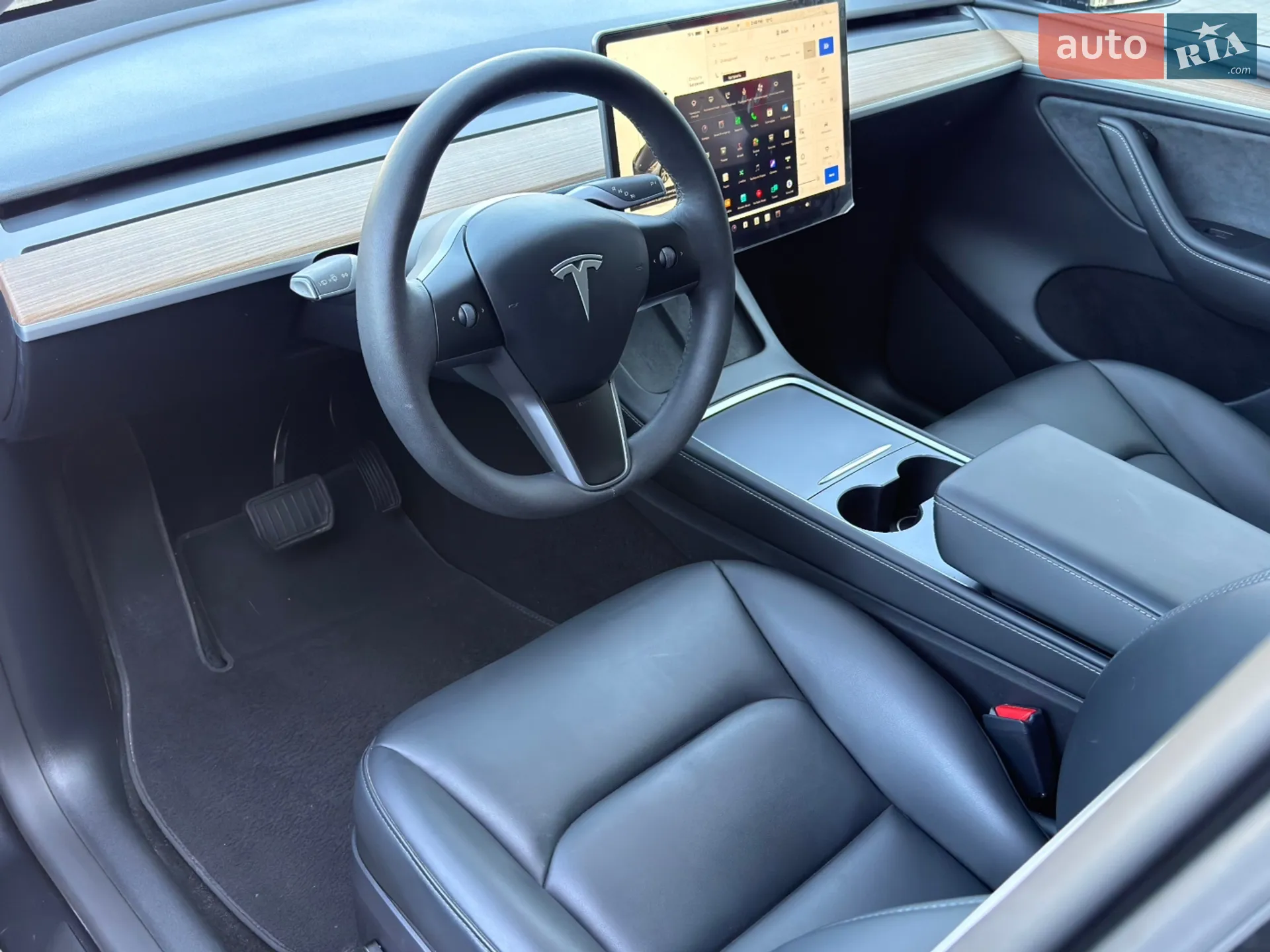 2024 Tesla Model Y - мініатюра 12