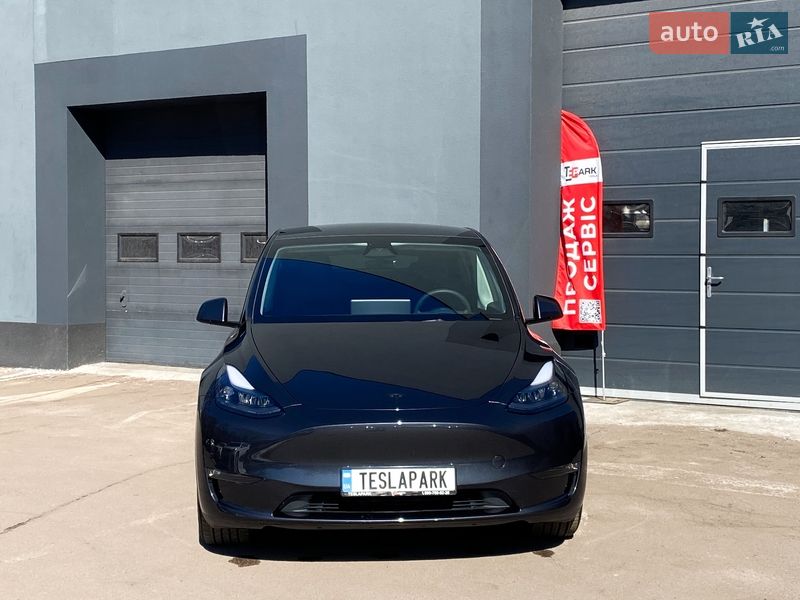 Позашляховик / Кросовер Tesla Model Y 2024 в Києві