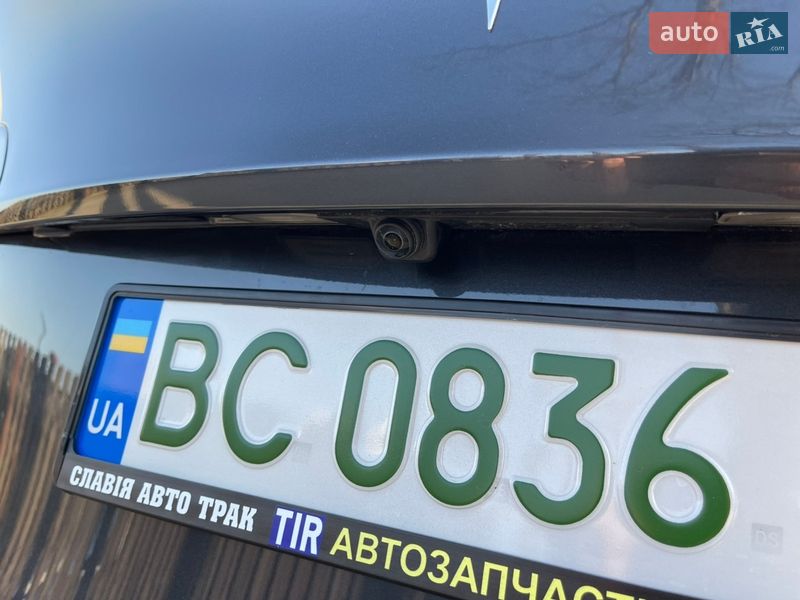 Внедорожник / Кроссовер Tesla Model Y 2024 в Стрые