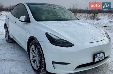 Позашляховик / Кросовер Tesla Model Y 2022 в Києві