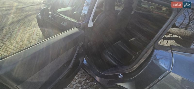 Внедорожник / Кроссовер Tesla Model Y 2023 в Харькове