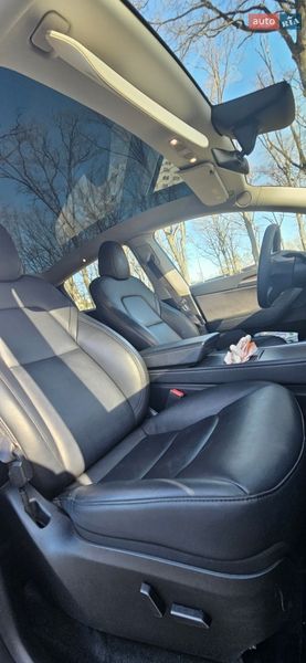 Внедорожник / Кроссовер Tesla Model Y 2023 в Харькове