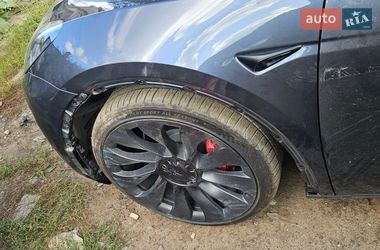 Внедорожник / Кроссовер Tesla Model Y 2023 в Харькове