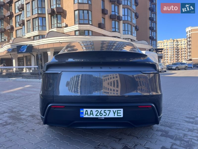 Внедорожник / Кроссовер Tesla Model Y 2025 в Софиевской Борщаговке фото 5 Внедорожник / Кроссовер Tesla Model Y 2025 в Софиевской Борщаговке