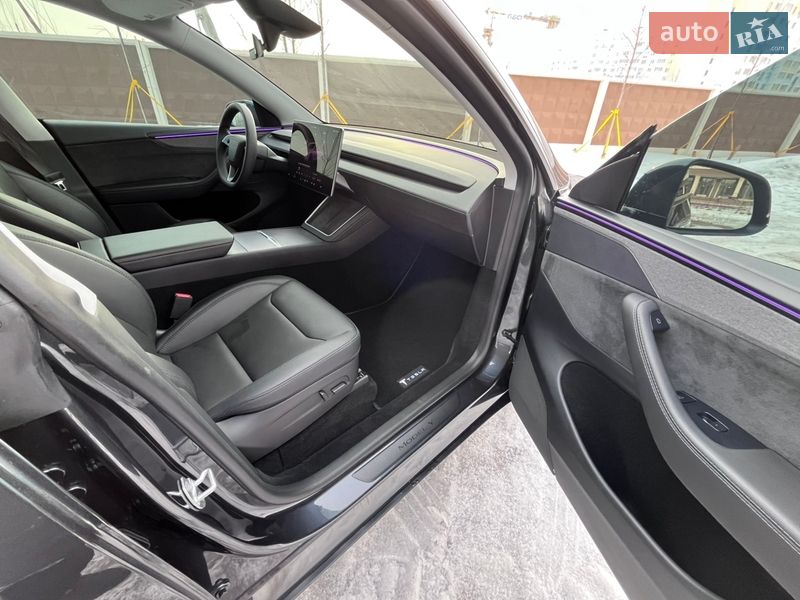 Внедорожник / Кроссовер Tesla Model Y 2025 в Софиевской Борщаговке фото 12 Внедорожник / Кроссовер Tesla Model Y 2025 в Софиевской Борщаговке