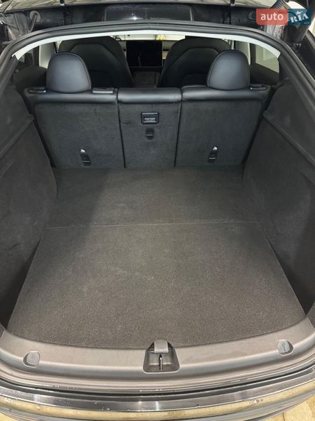 Внедорожник / Кроссовер Tesla Model Y 2024 в Киеве фото 10 Внедорожник / Кроссовер Tesla Model Y 2024 в Киеве