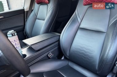 Позашляховик / Кросовер Tesla Model Y 2022 в Рівному