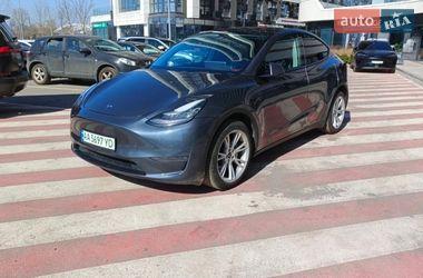 Внедорожник / Кроссовер Tesla Model Y 2020 в Киеве