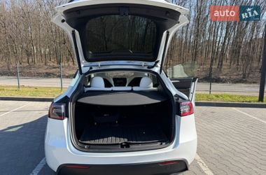 Внедорожник / Кроссовер Tesla Model Y 2024 в Ужгороде