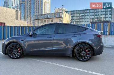 Внедорожник / Кроссовер Tesla Model Y 2022 в Киеве