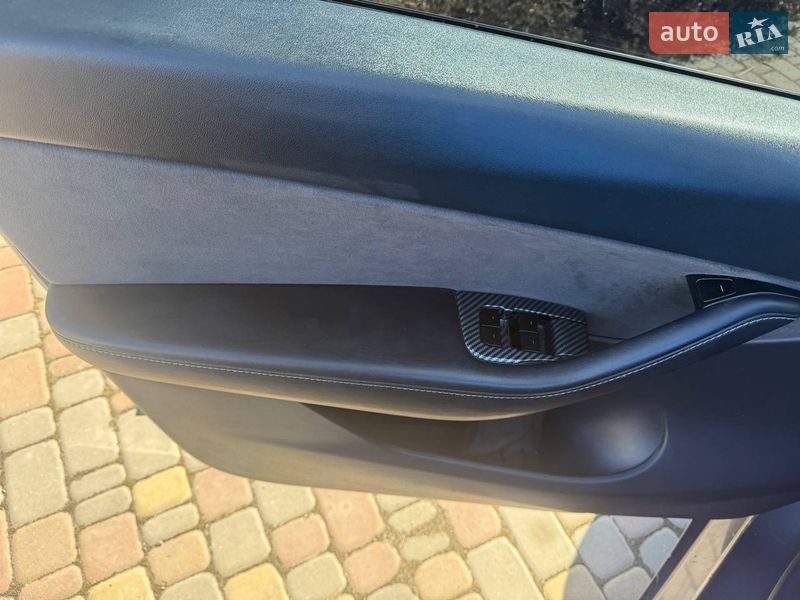 Позашляховик / Кросовер Tesla Model Y 2020 в Білій Церкві