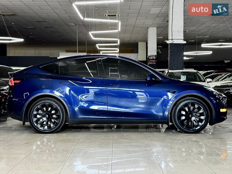 Позашляховик / Кросовер Tesla Model Y 2023 в Миколаєві