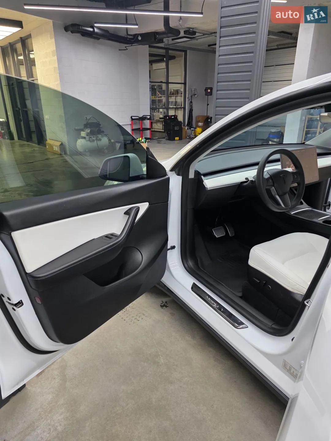 2021 Tesla Model Y - мініатюра 10