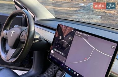 Внедорожник / Кроссовер Tesla Model Y 2020 в Львове