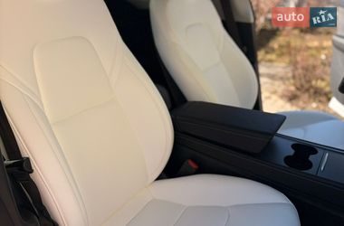 Внедорожник / Кроссовер Tesla Model Y 2024 в Фастове