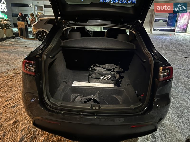 Позашляховик / Кросовер Tesla Model Y 2024 в Броварах
