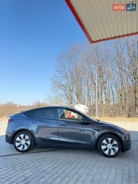 Внедорожник / Кроссовер Tesla Model Y 2023 в Дрогобыче