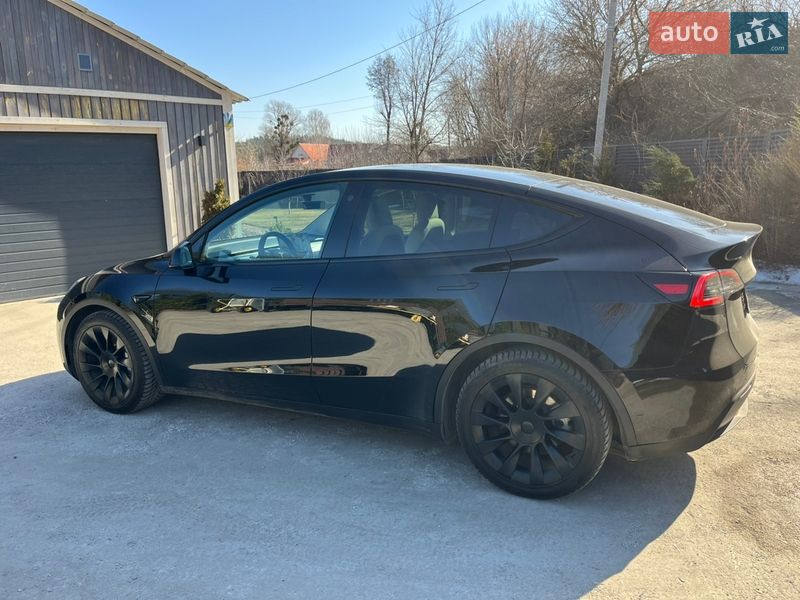 Внедорожник / Кроссовер Tesla Model Y 2022 в Киеве