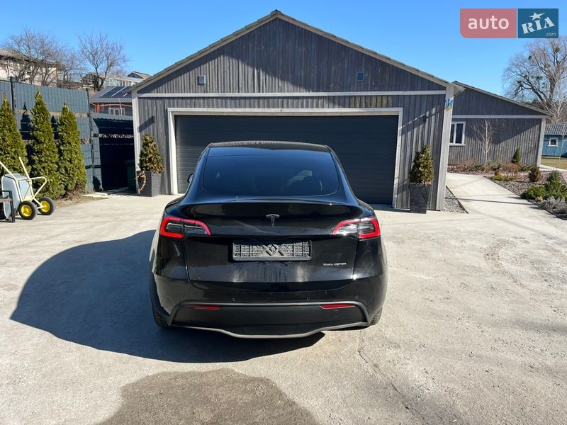 Внедорожник / Кроссовер Tesla Model Y 2022 в Киеве