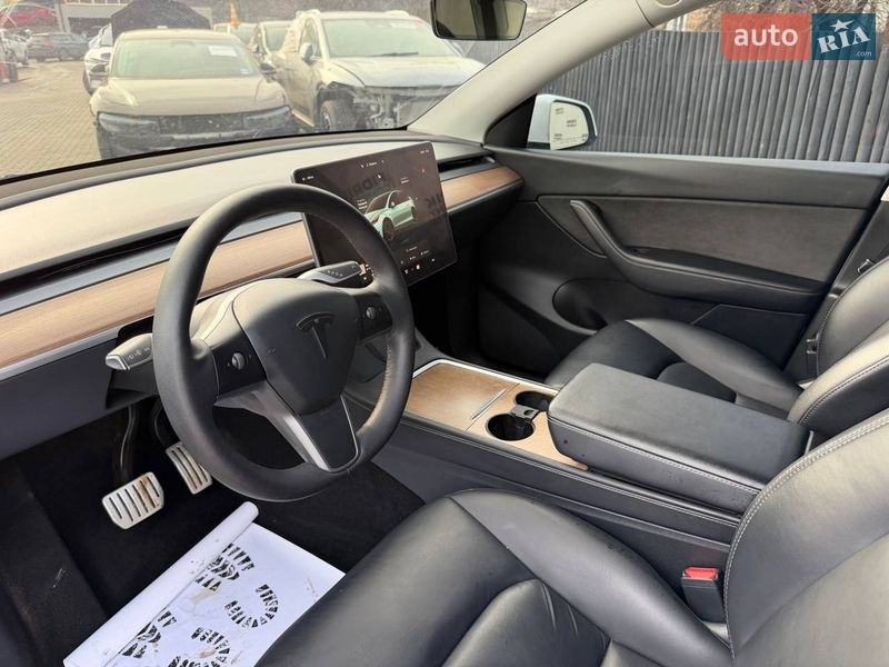Внедорожник / Кроссовер Tesla Model Y 2022 в Луцке