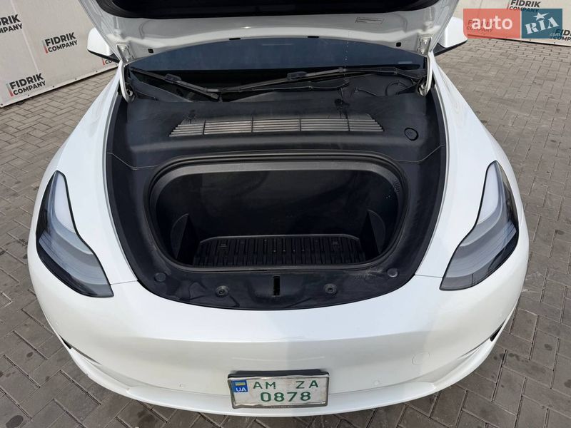 Внедорожник / Кроссовер Tesla Model Y 2022 в Луцке