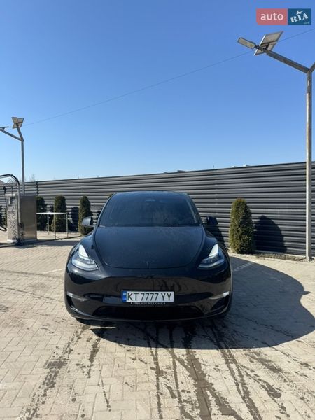 Tesla Model Y 2022