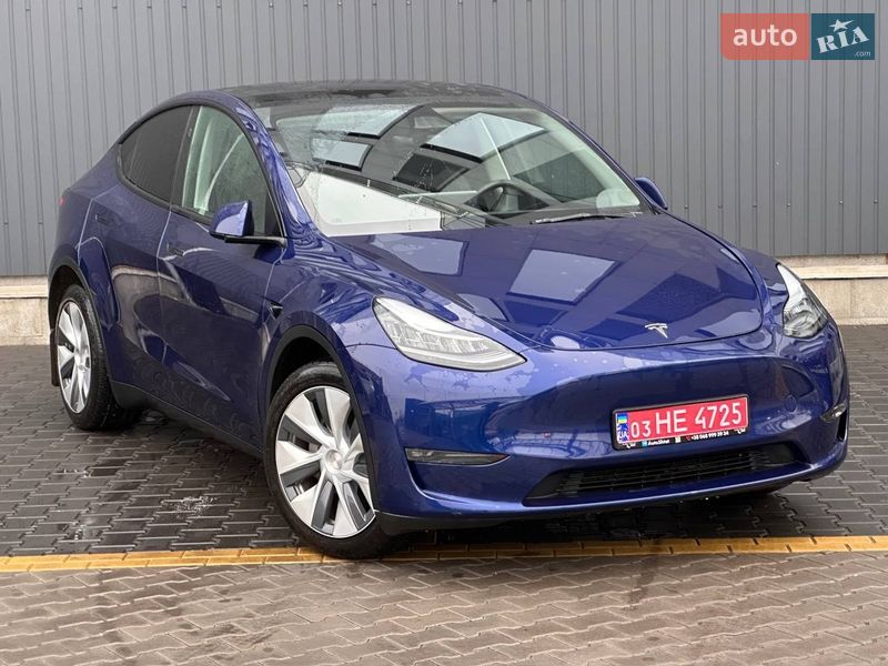 Tesla Model Y 2023