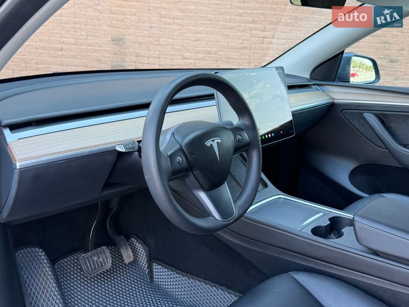 Внедорожник / Кроссовер Tesla Model Y 2023 в Одессе