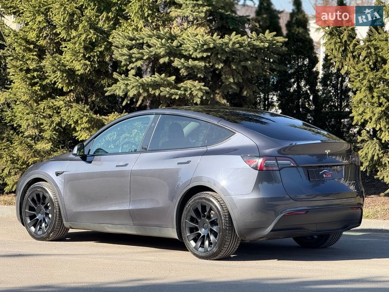 Внедорожник / Кроссовер Tesla Model Y 2023 в Тернополе