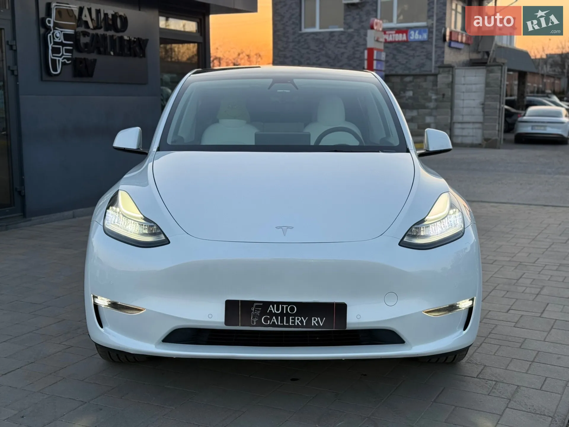 2022 Tesla Model Y - мініатюра 4