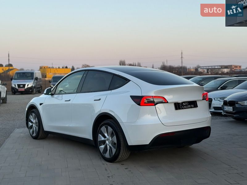 Внедорожник / Кроссовер Tesla Model Y 2022 в Ровно