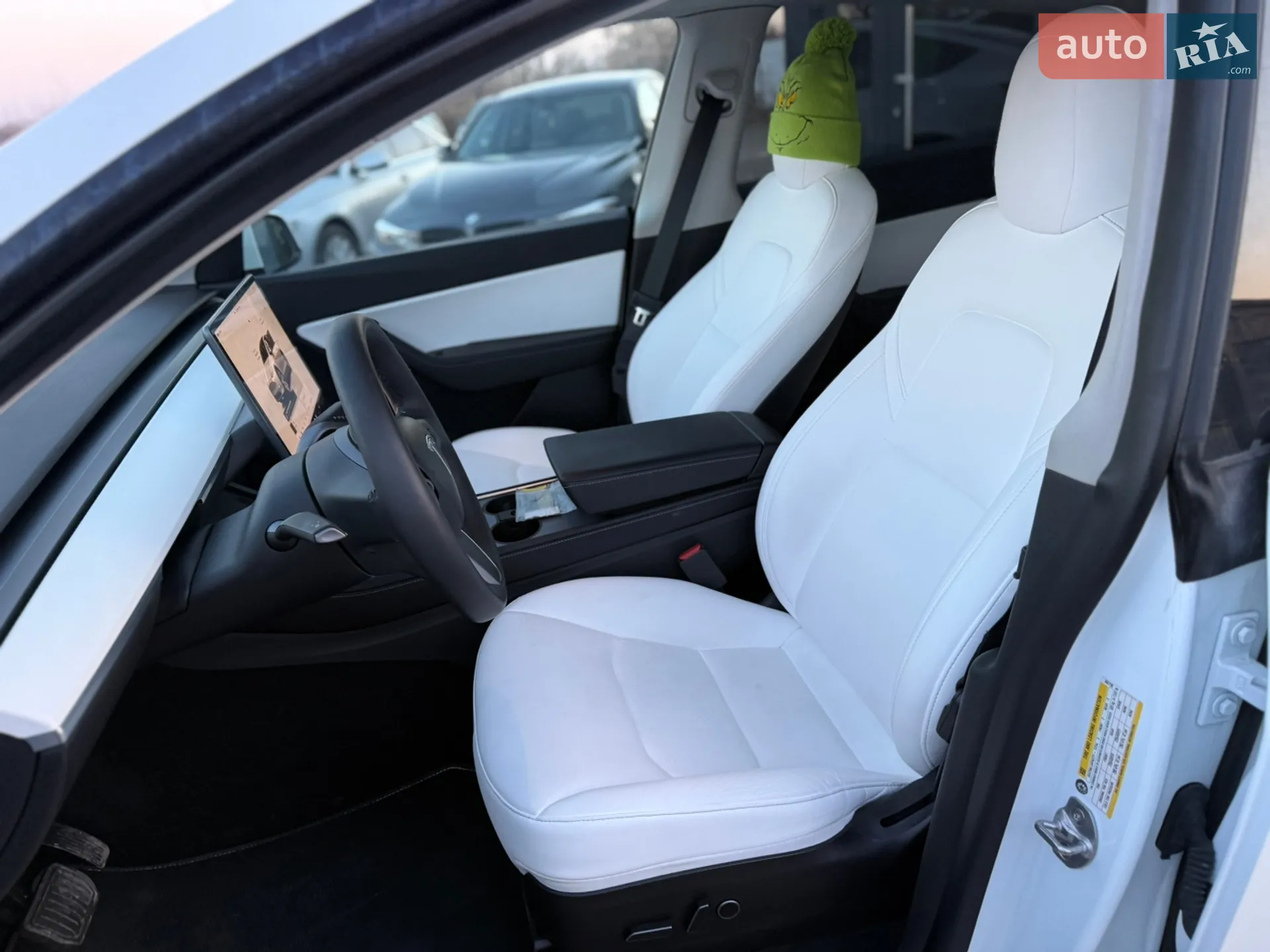 2022 Tesla Model Y - мініатюра 19