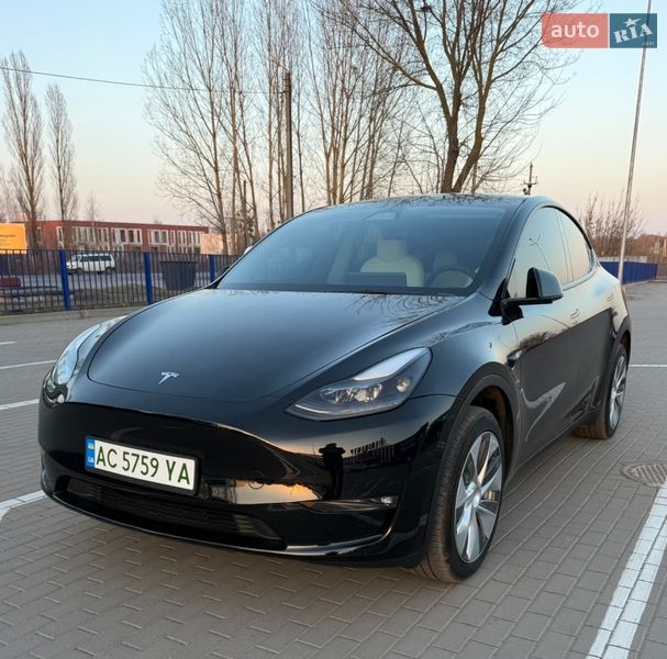 Tesla Model Y 2024 Tesla Model Y 2024