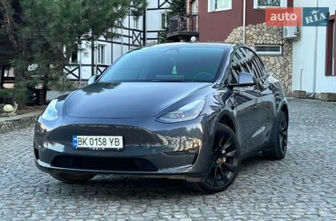 Позашляховик / Кросовер Tesla Model Y 2023 в Рівному