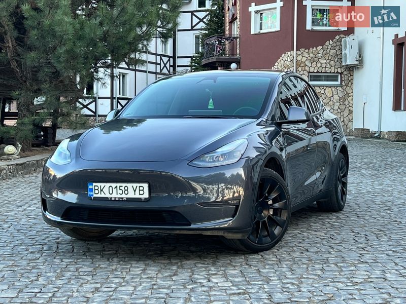 Tesla Model Y 2023 Tesla Model Y 2023
