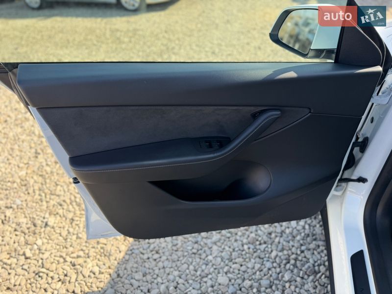 Позашляховик / Кросовер Tesla Model Y 2022 в Івано-Франківську фото 19 Позашляховик / Кросовер Tesla Model Y 2022 в Івано-Франківську