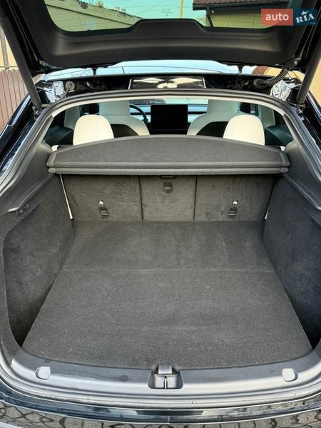 Внедорожник / Кроссовер Tesla Model Y 2024 в Дрогобыче